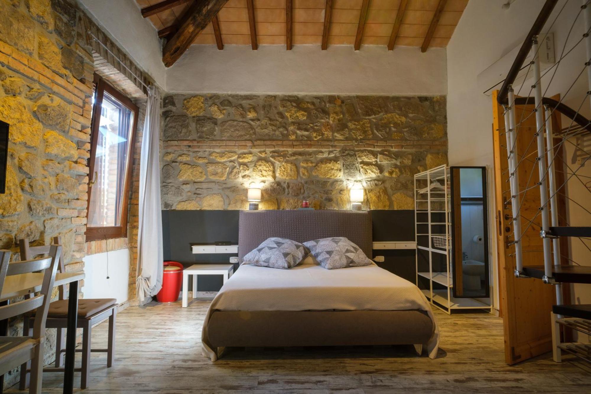 טרקיניה Locanda Villa Naumanni מראה חיצוני תמונה